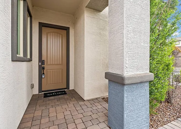 3 Miles From Airport Center * Chandler
